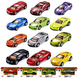 12 modelos de autos diferentes, diferentes colores